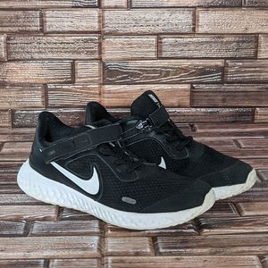 Nike Revolution Flyease - Kids 3